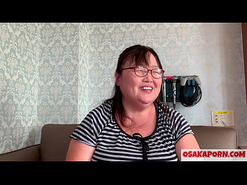 ❤️ Fet japansk mamma visar sina enorma bröst och njuter av en sexleksak. En 51-årig asiatisk mamma berättar om sin sexuella erfarenhet. Yukiko 1 OSAKAPORN fet milf ❤️ Pornvideo at us sv.mrpornogratis.ru ❤
